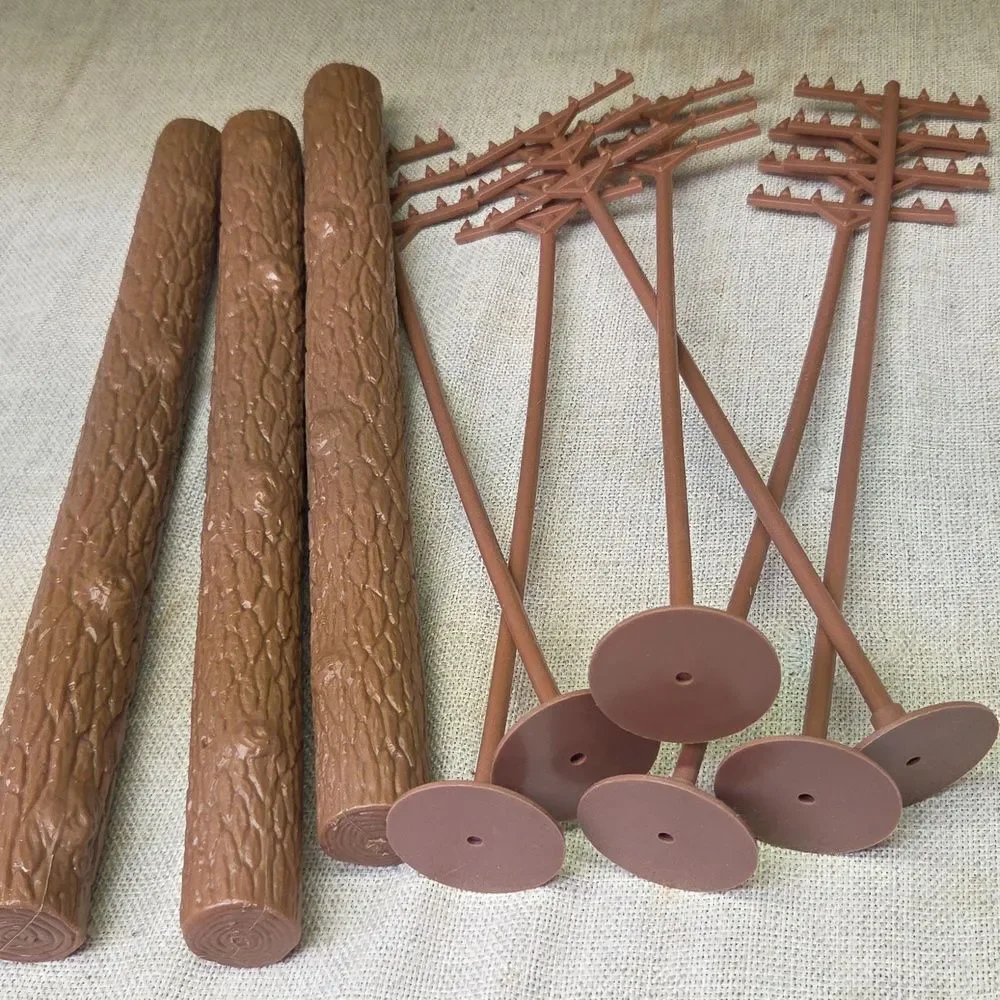 lot of 5 HO scale Train Cars, Tower, Buildings and more - Picture 7 of 12